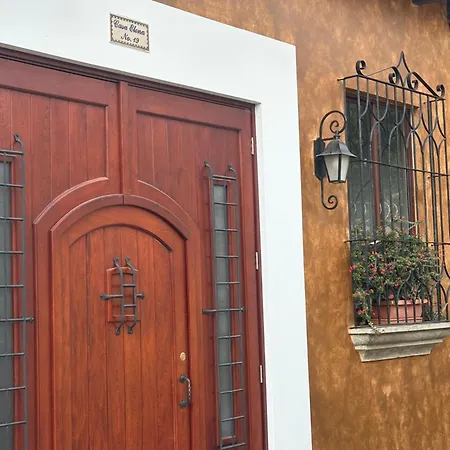 Bed and Breakfast Casa Elena Antigua Exterior foto