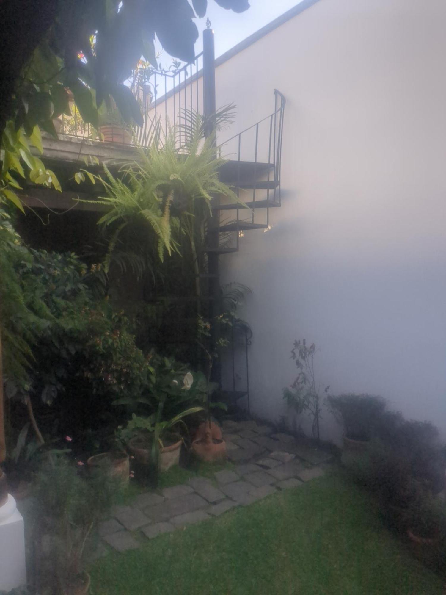 Alojamento de Acomodação e Pequeno-almoço Casa Elena