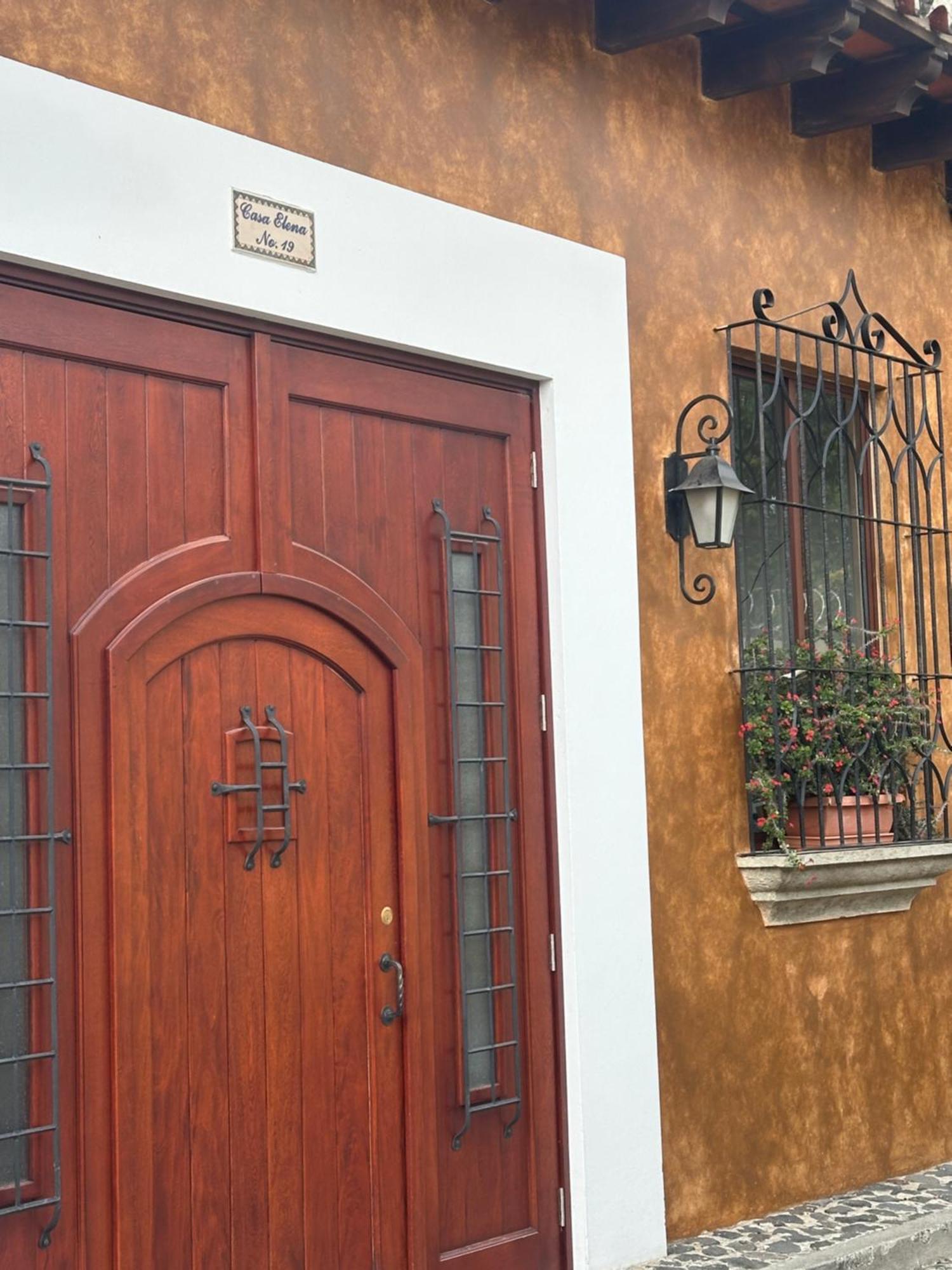 Alojamento de Acomodação e Pequeno-almoço Casa Elena Antigua