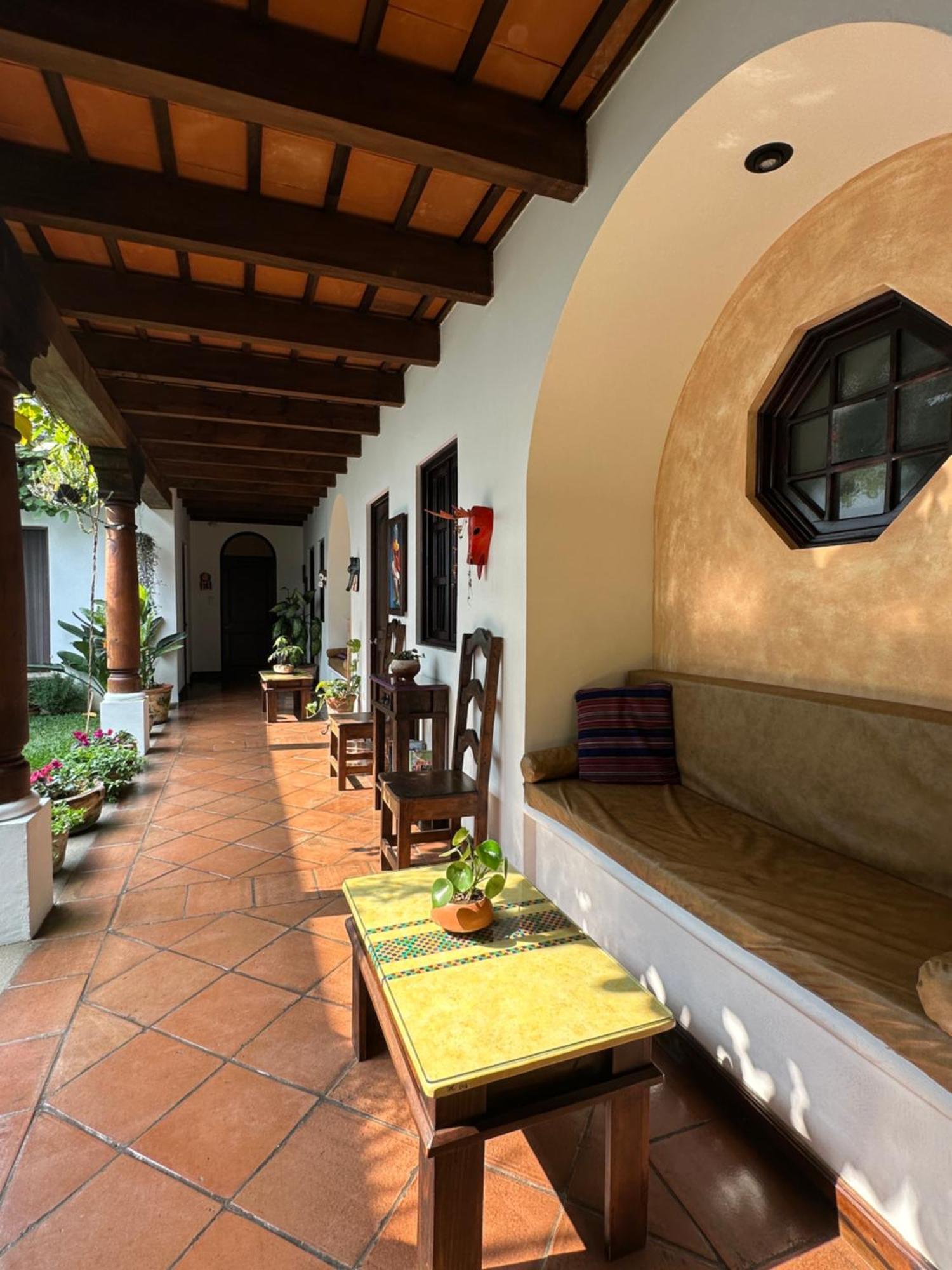 Alojamento de Acomodação e Pequeno-almoço Casa Elena *