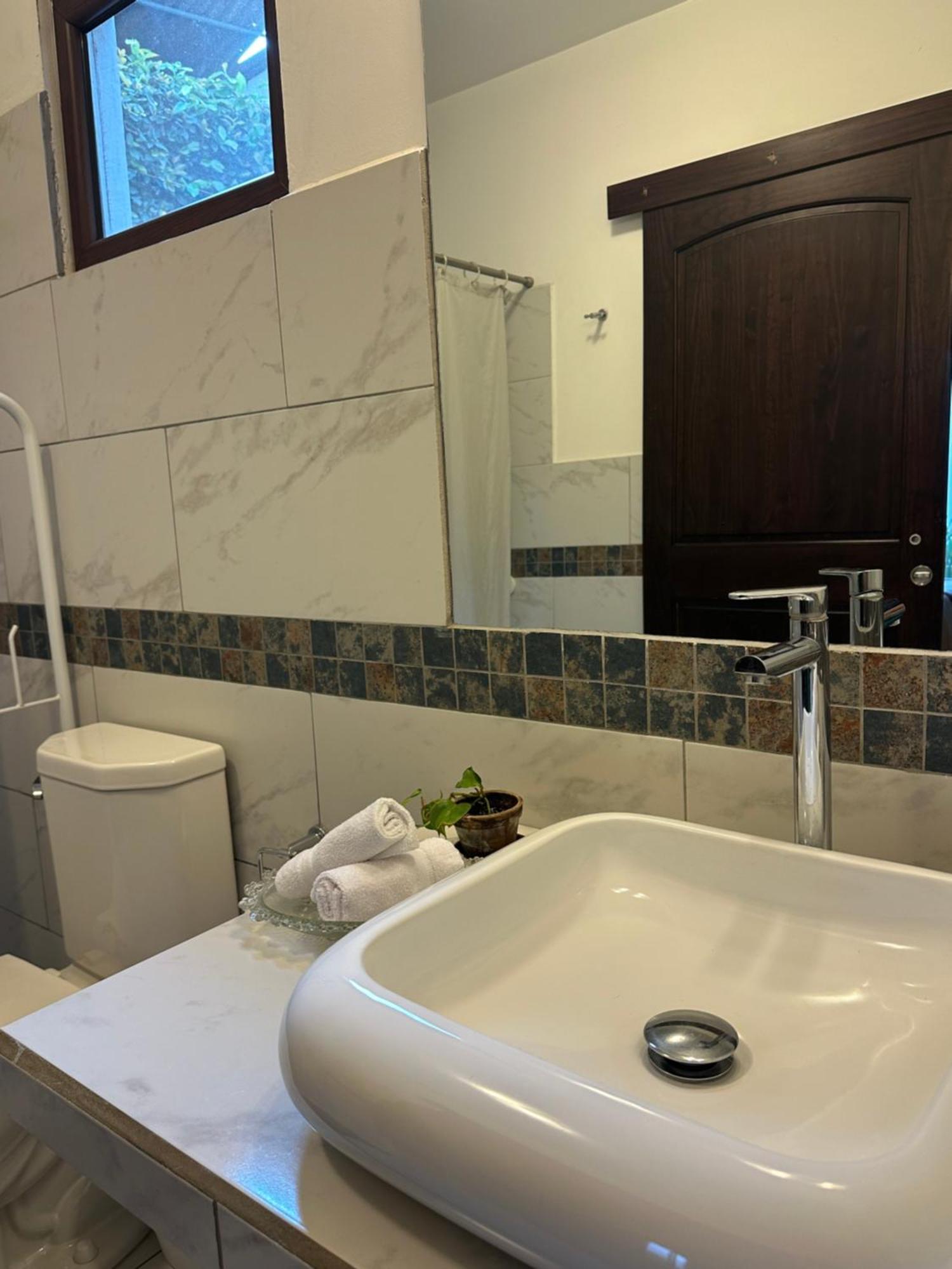Alojamento de Acomodação e Pequeno-almoço Casa Elena Antigua