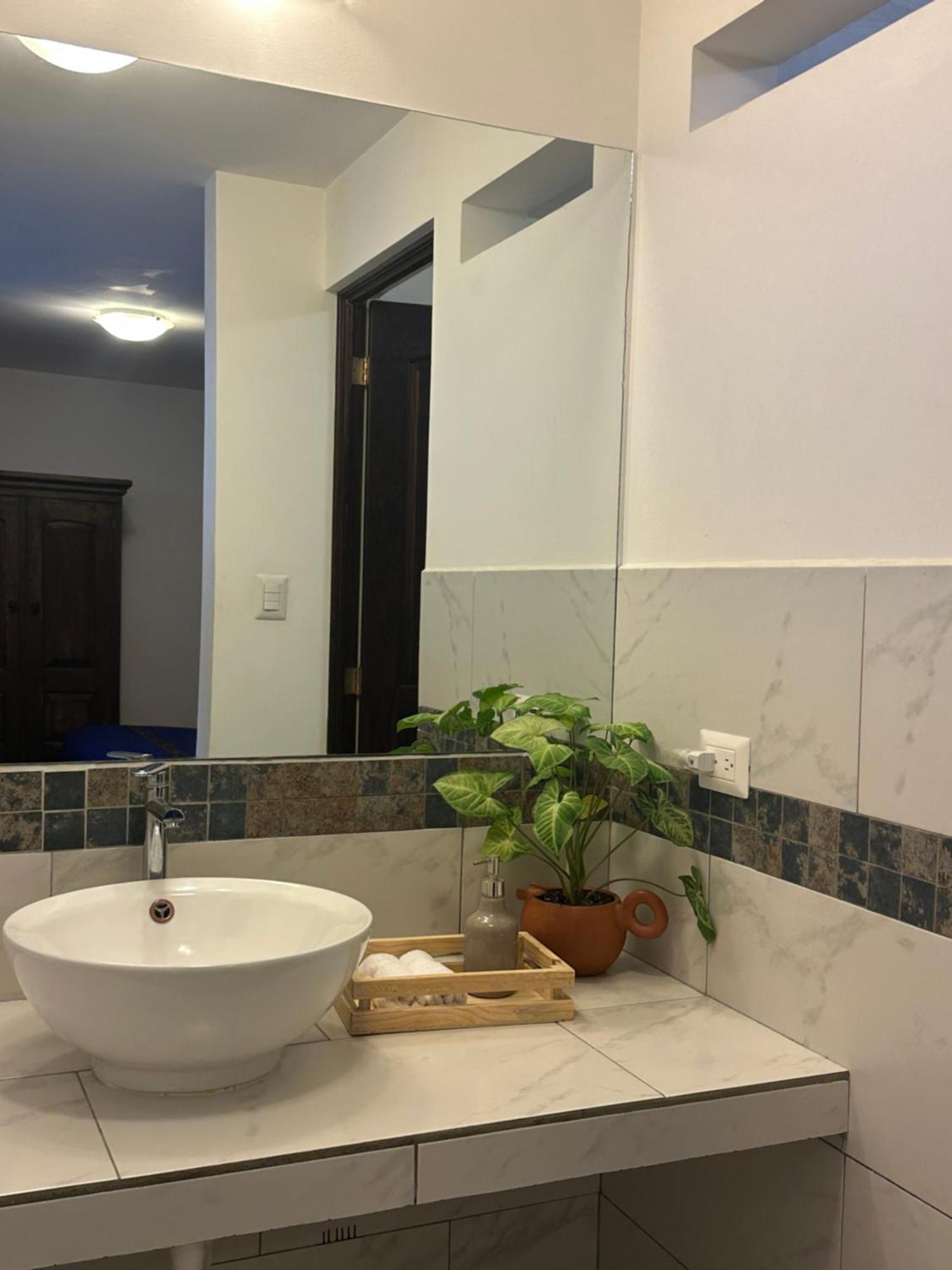Casa Elena Alojamento de Acomodação e Pequeno-almoço Antigua